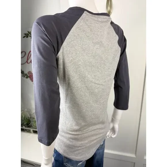 Cute NWTs Ariat Top Size S - Picture 4 of 6